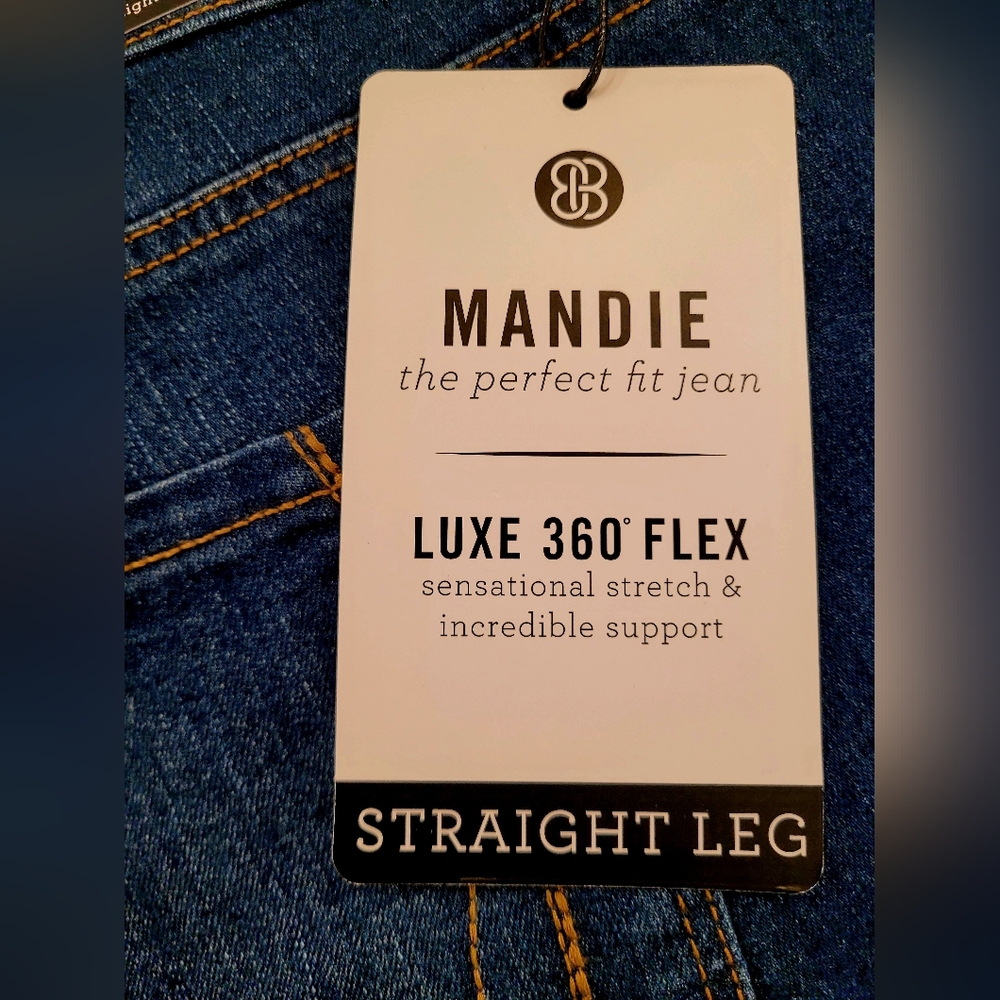 Bandolino Women's  Mandie Jeans - Picture 7 of 8